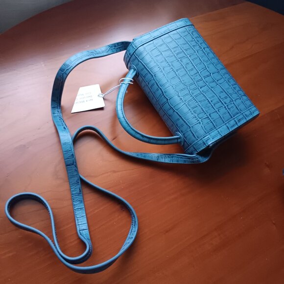NWT Neely and Chloe Slate Blue Portal Color Leather Faux Croc Crossbody Bag